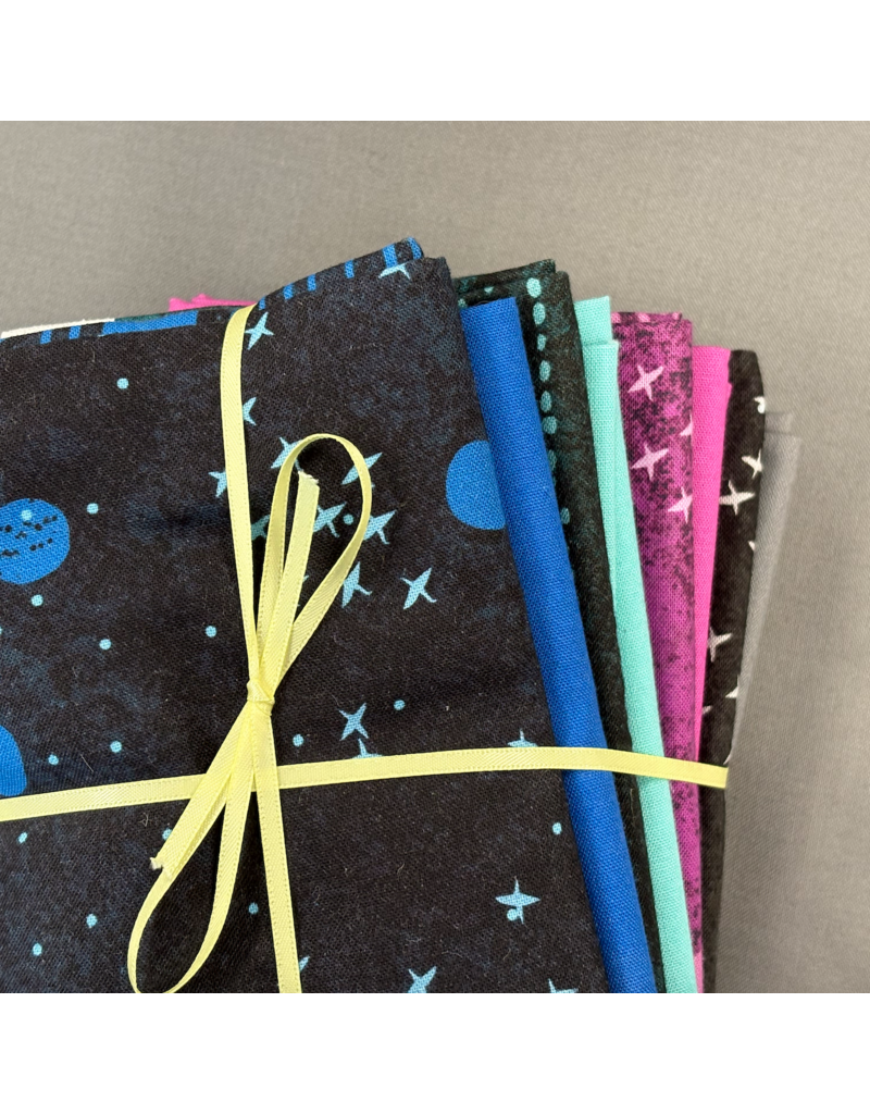 Four Seasons Fat Quarter Bundle (8)