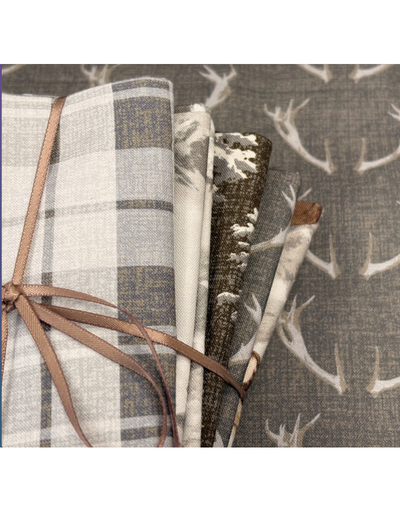 Camelot Fabrics Misty Mountain Fat Quarter Bundle (5)