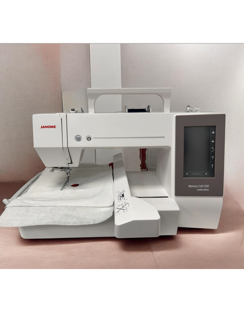 Pre-Owned Janome Embroidery 550E