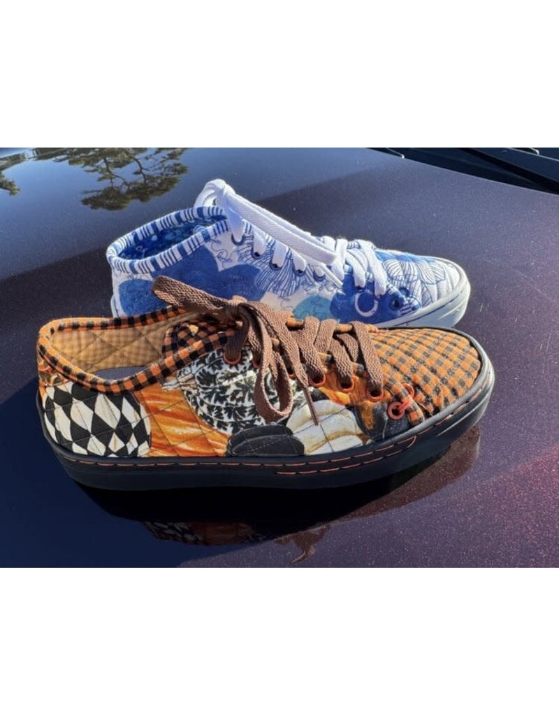 Custom Sneaker Class