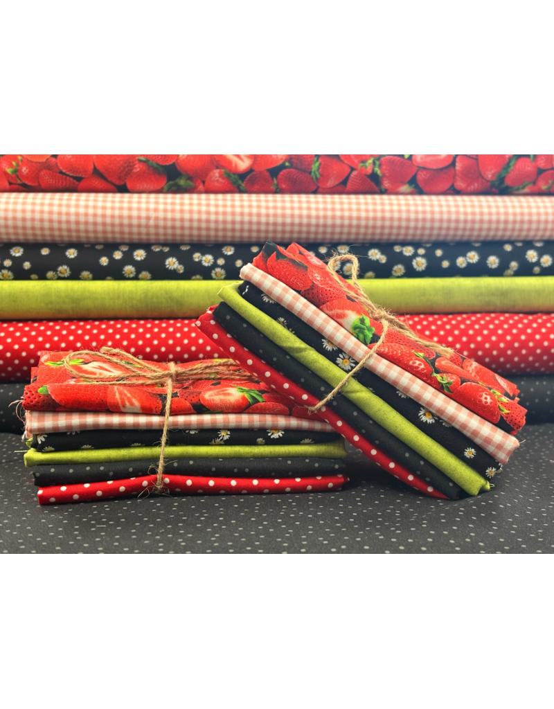 Strawberry Pickings fat quarter bundle (6)