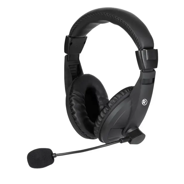 2604800 - RadioShack Stereo Headphones with Microphone