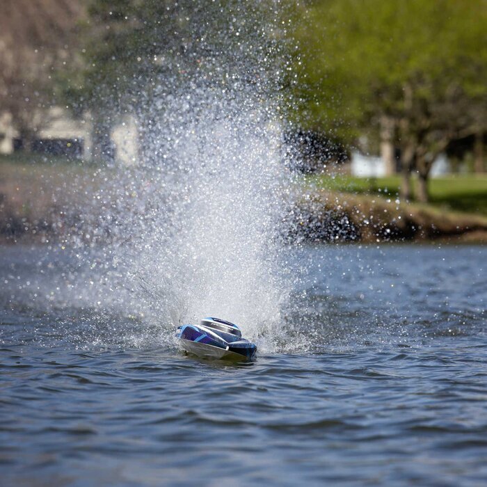 PRB-1992T2 - Sonicwake 24" Self-Righting Brushless Deep-V RTR (Battery & Charger Included), Blue
