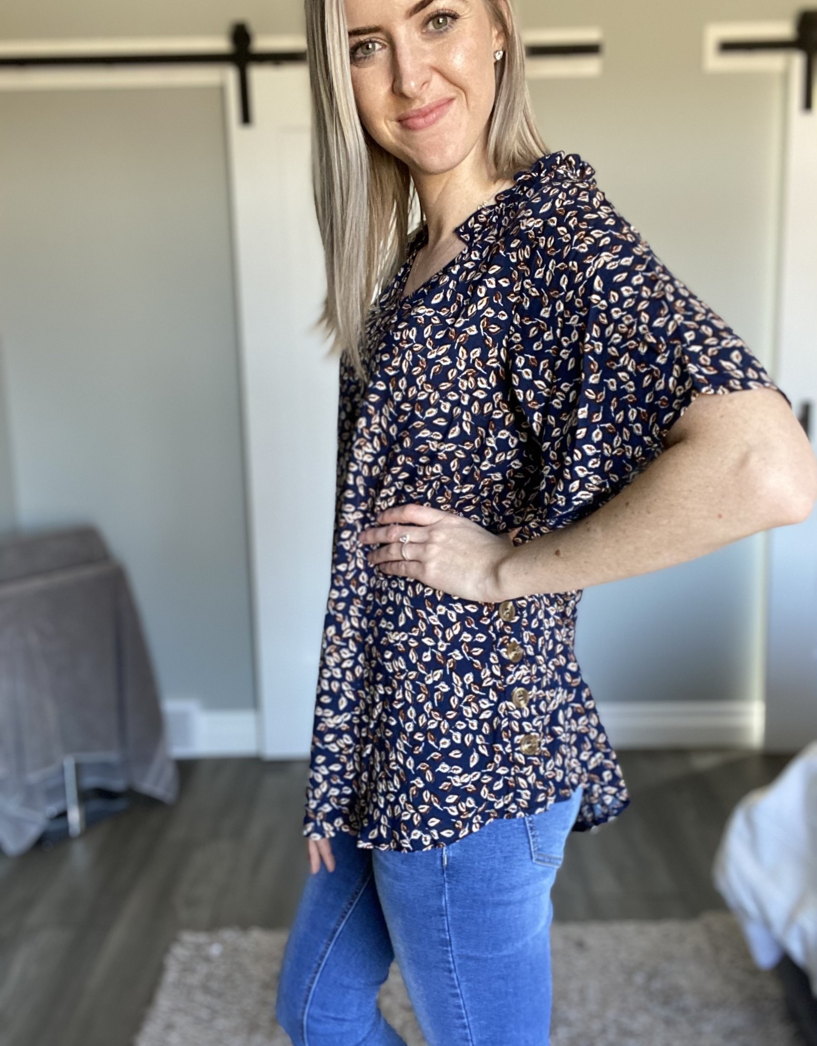 Ditsy Leaf Print Blouse with Buttons