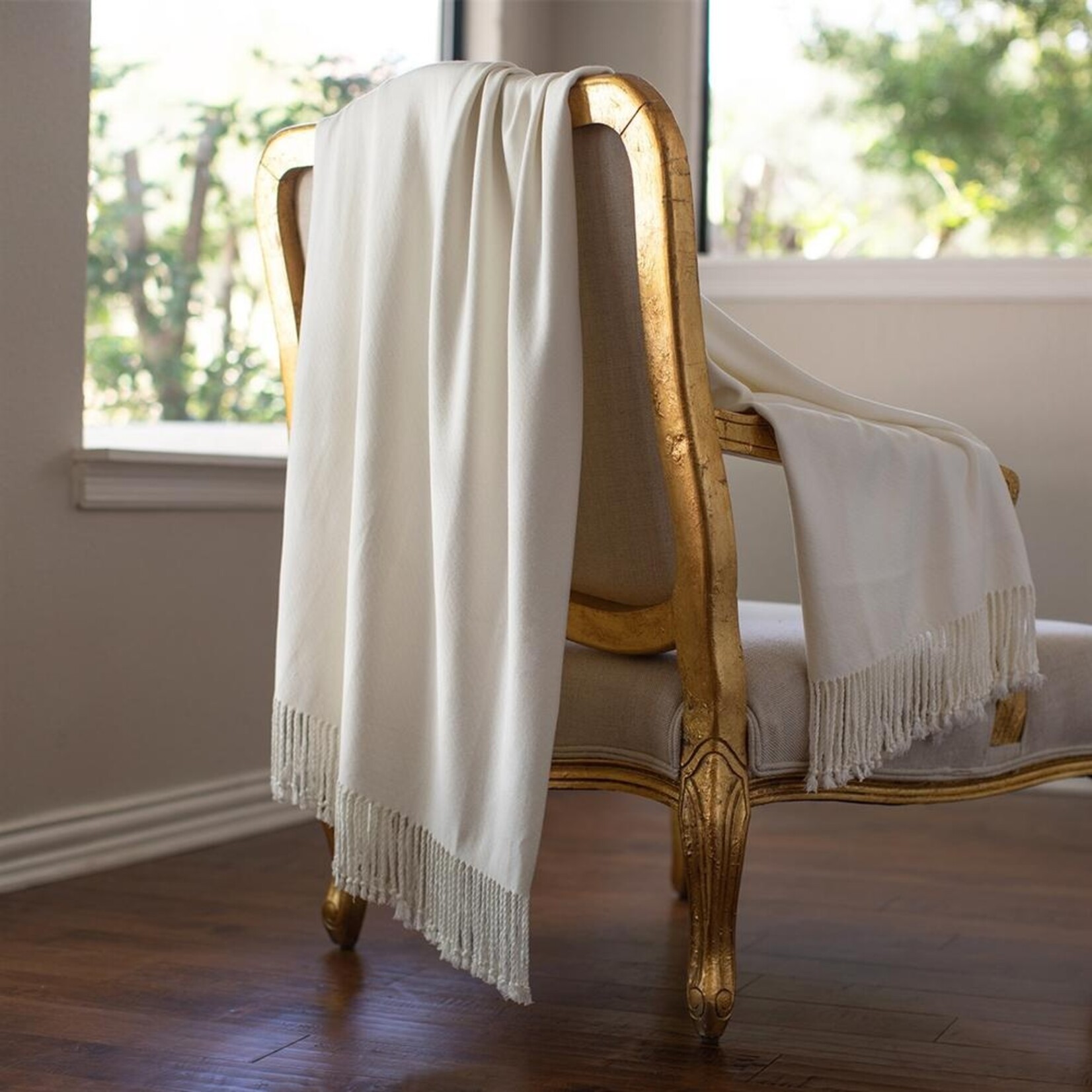 Pasha Throw Bamboo/Rayon with 4in Fringe 50x70