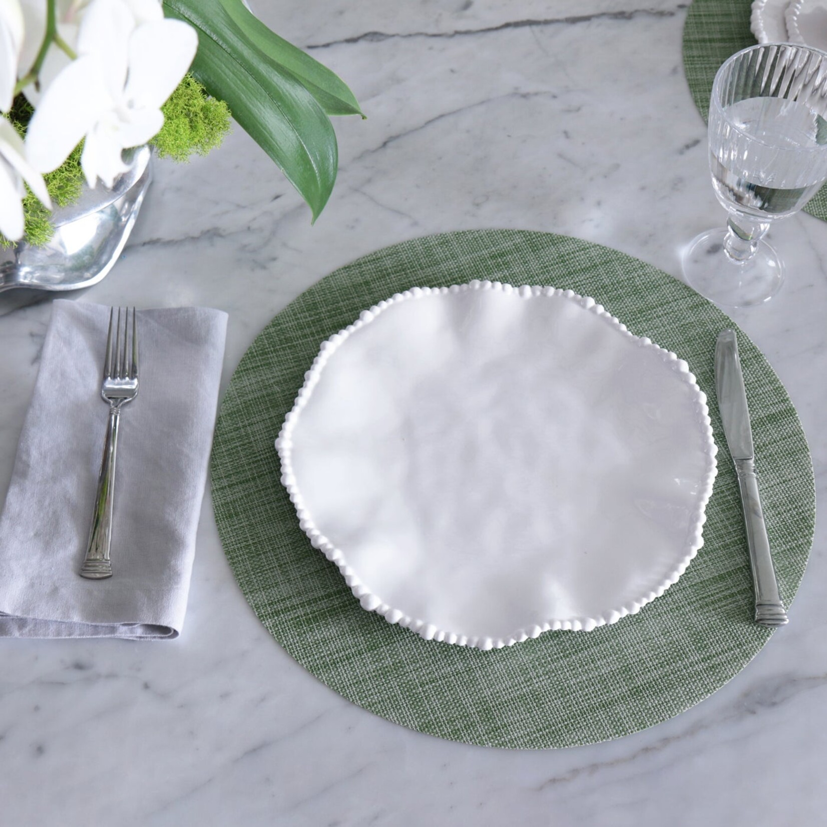 Vida Round Woven Placemat SET of 4 GREEN