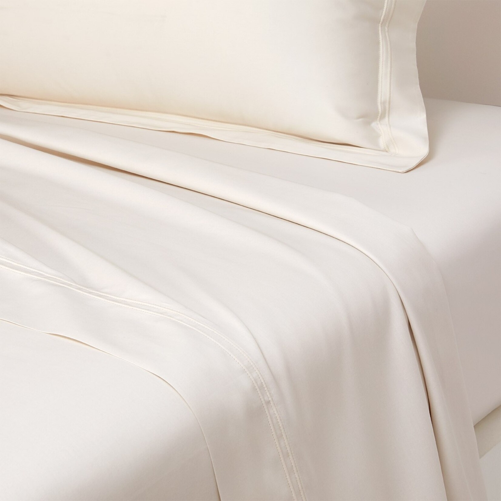 Triomphe (Double Saddle Stitch Cotton Sateen- 310 t/c)Flat Sheet