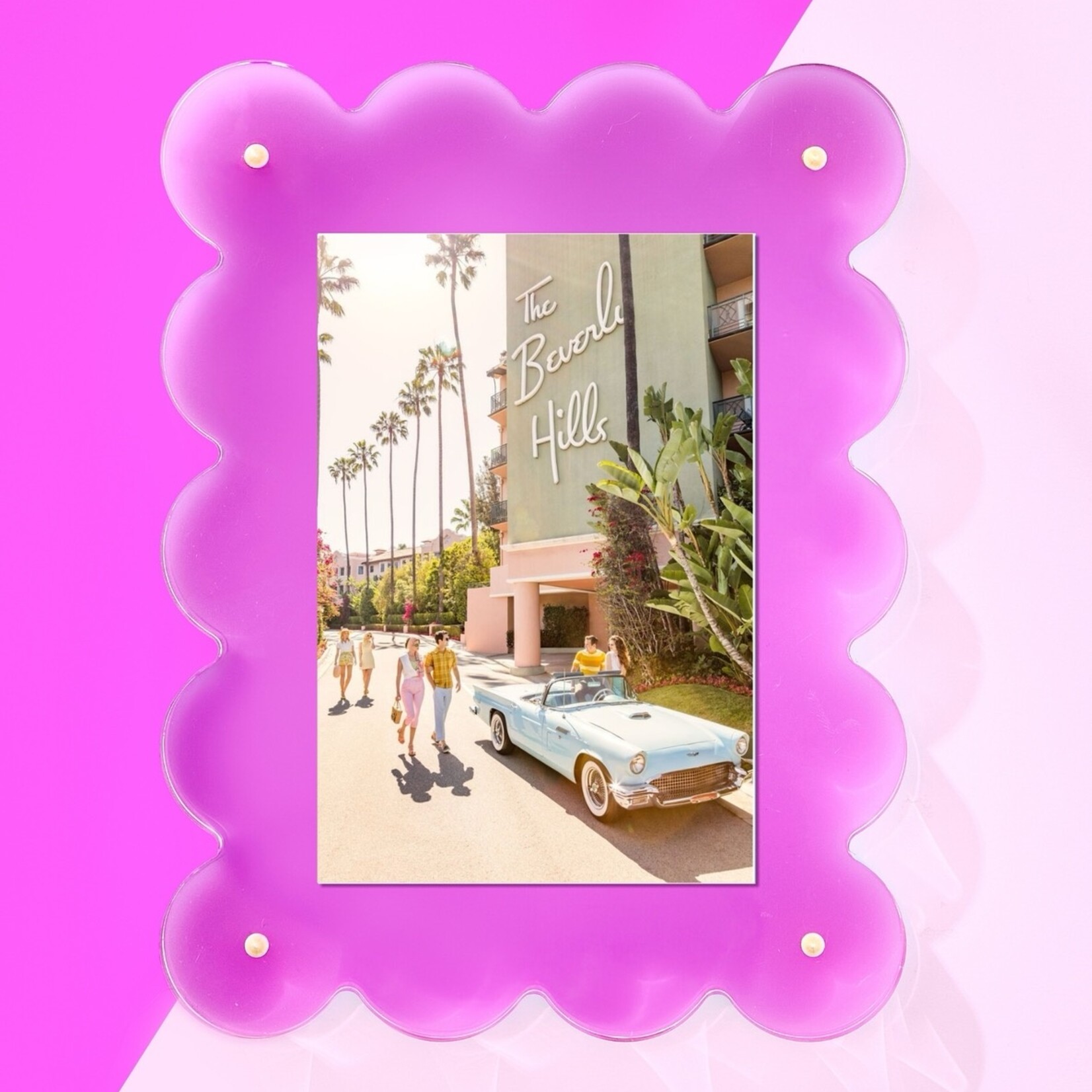 Scalloped Acrylic Frame 4 x 6