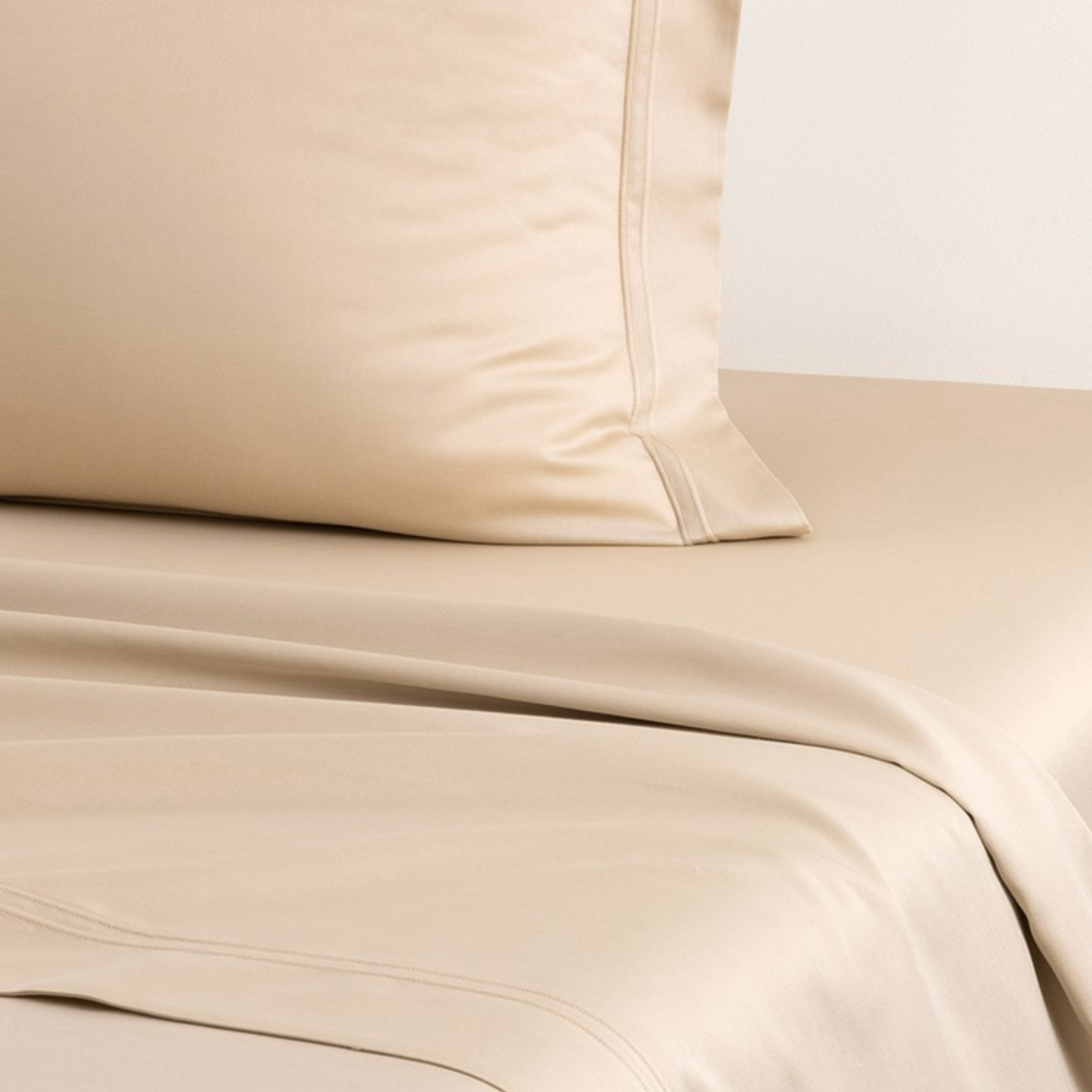 Triomphe (Double Saddle Stitch Cotton Sateen- 310 t/c)Flat Sheet