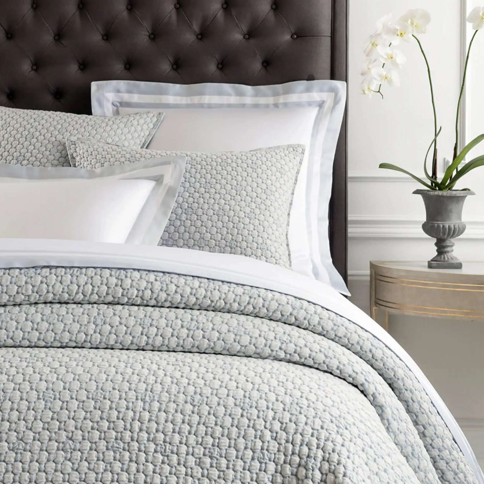 Annie Selke/Pine Cone Hill Lodi Matelasee Coverlet