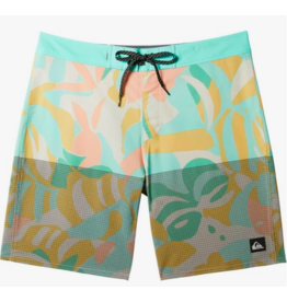 Quiksilver Men's Highline Boardshort  Beveled Glass Beach