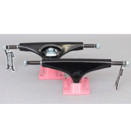 Krux K5 Trucks Black Pink 7.60