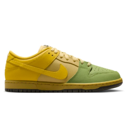 NIKE Nike SB Dunk Low Pro Shoes Saffron Quartz