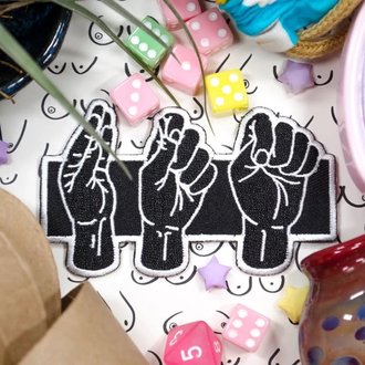 Crushworthy Crushworthy - Fisting Love Language - Patch