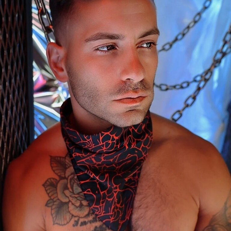 Breedwell Breedwell Slay-Kerchief