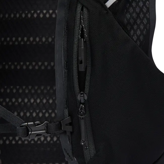 Distance 15 W's - Black - Medium