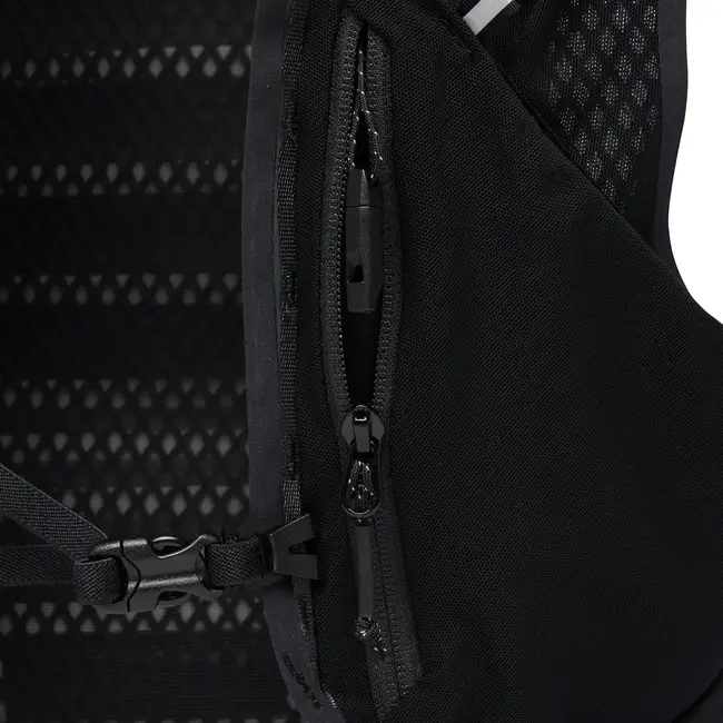 Distance 15 W's - Black - Large
