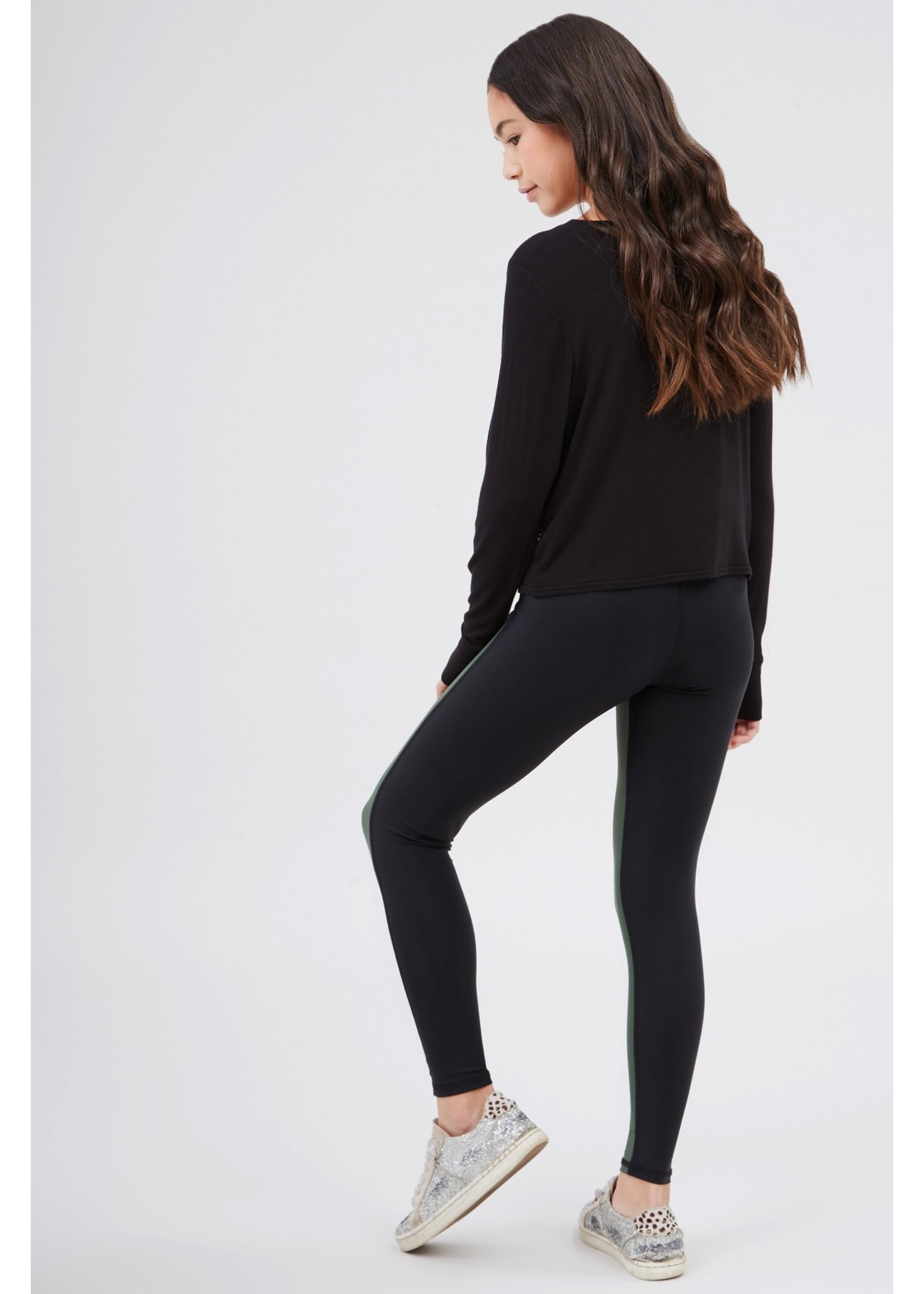 Terez Terez Black Twist Front Long Sleeve Top