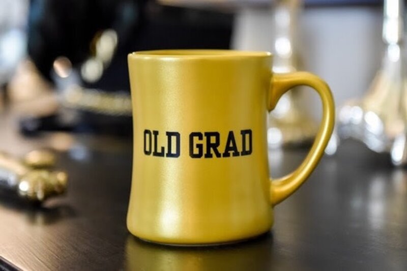 "Old Grad" Mug, Metallic Gold, 16 ounce