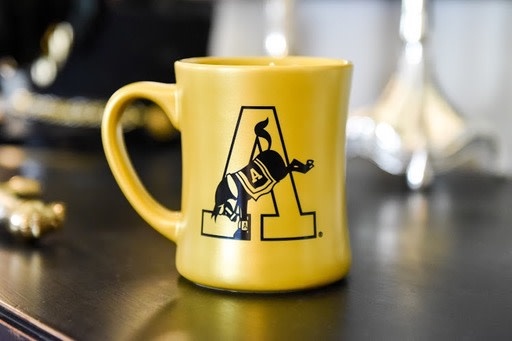 "Old Grad" Mug, Metallic Gold, 16 ounce