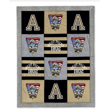 West Point Class of 2024 Crest Spirit Blanket