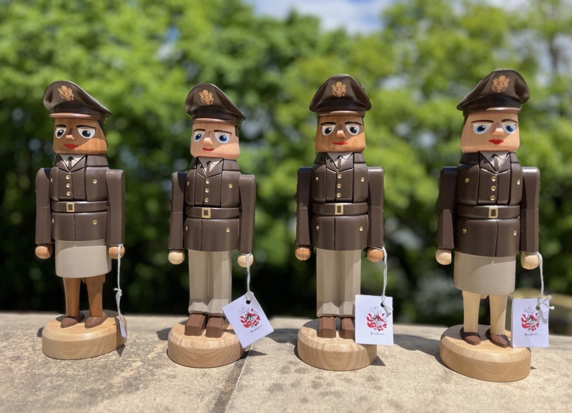 U.S. Army Officer Nutcracker