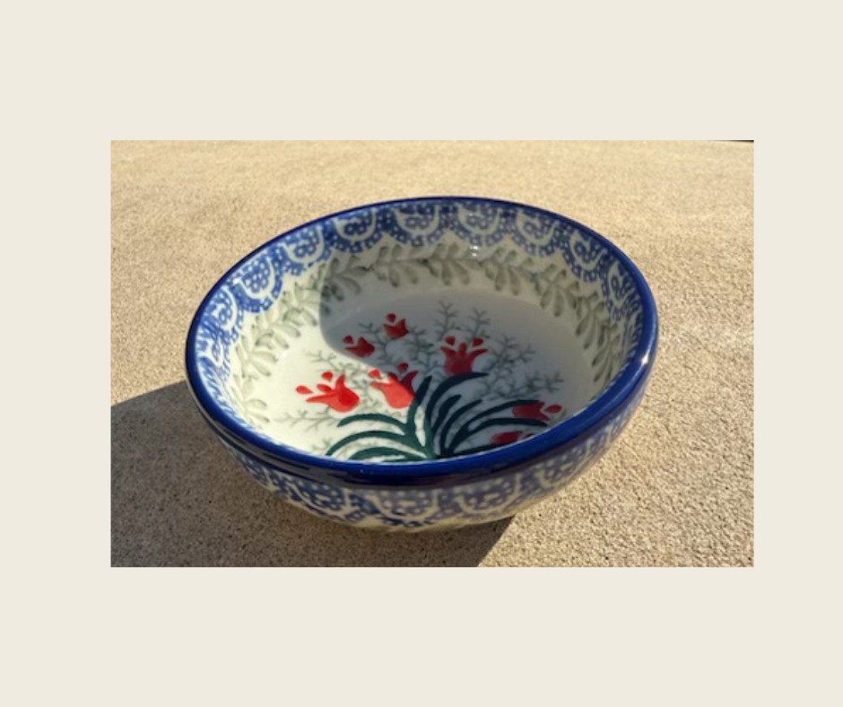 3.5" Bowl, Polish Pottery (B88)