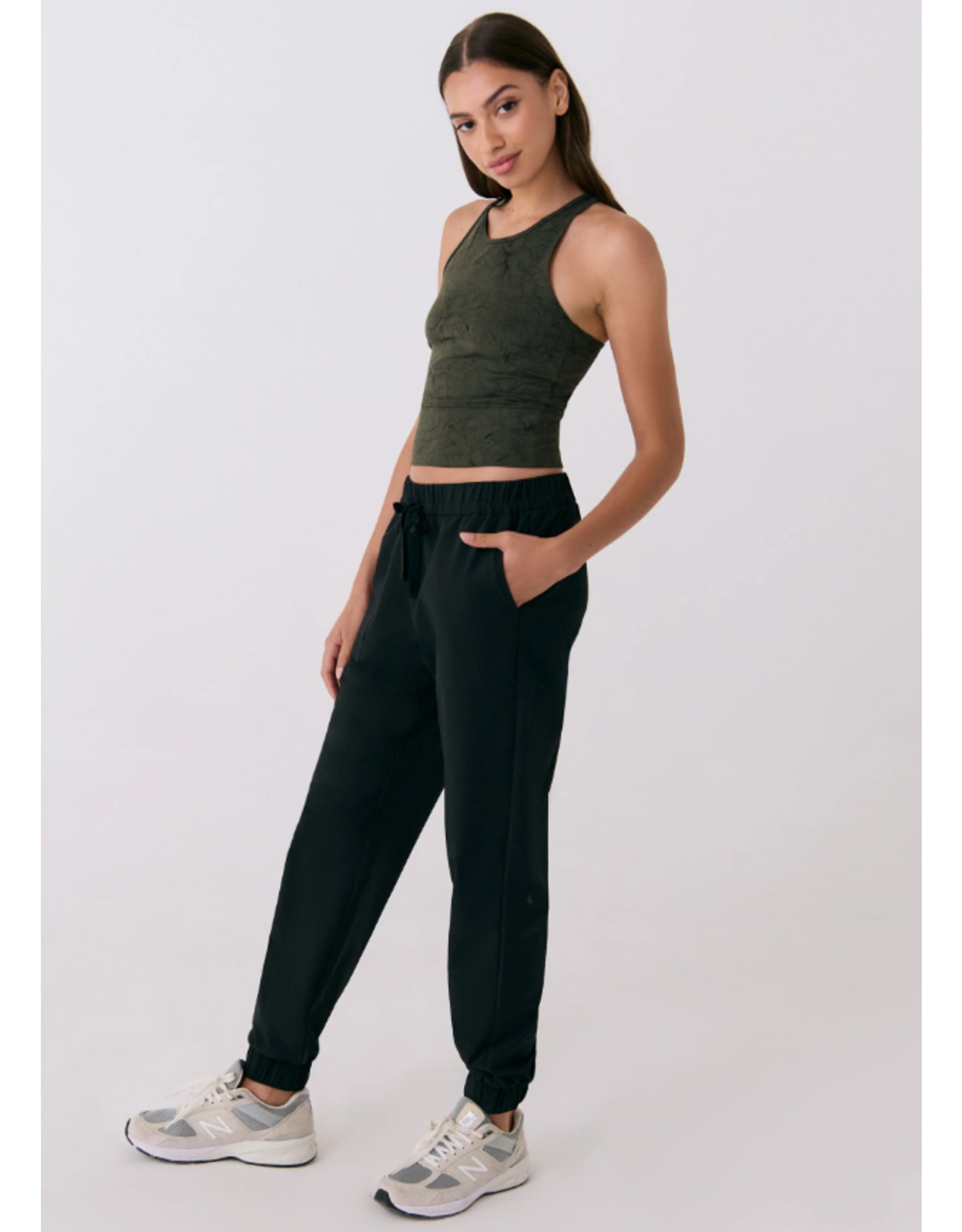 LOLË LSW4539 OLIVIE TECH JOGGER