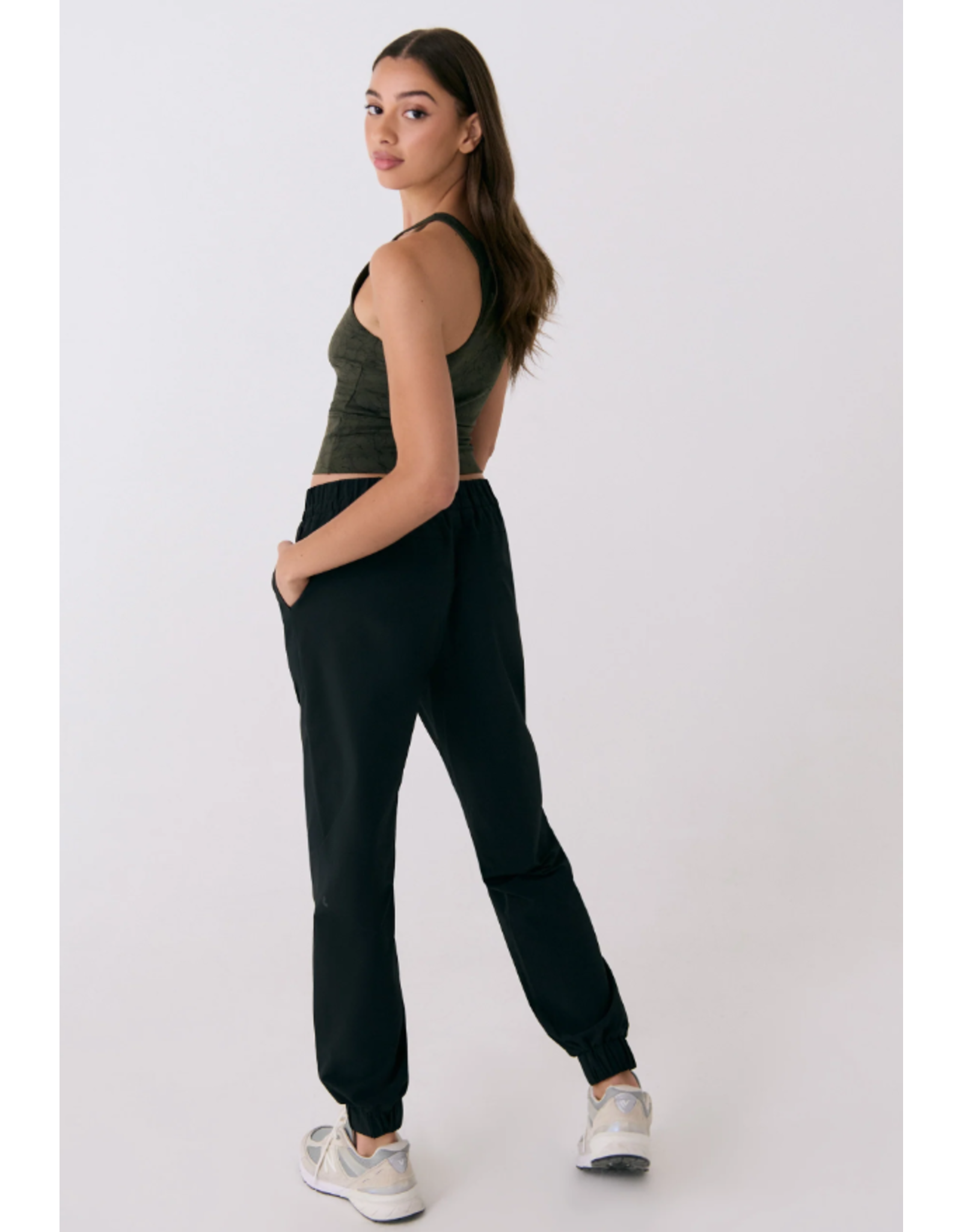 LOLË LSW4539 OLIVIE TECH JOGGER