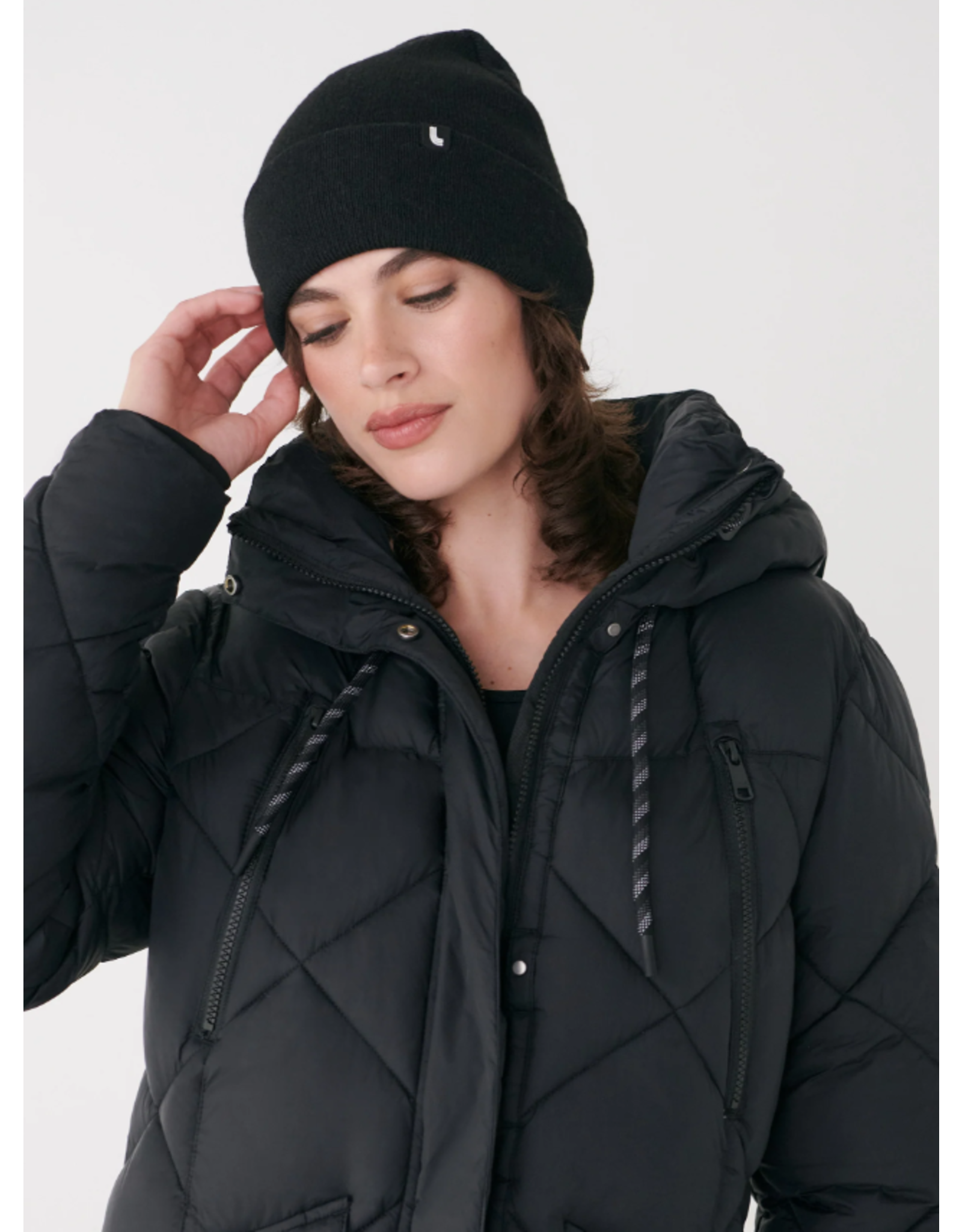 LOLË LAW0905 EVEREST SLOUCHY BEANIE