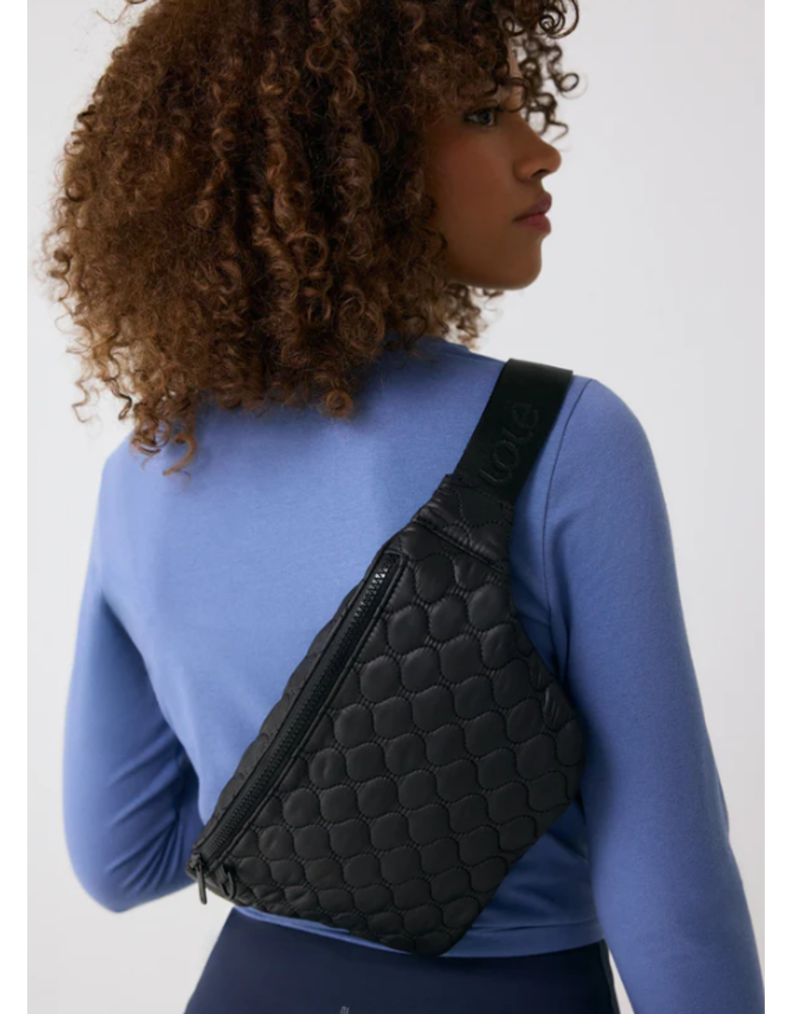 LOLË LAW0933 TAYLOR QUILTED BAG