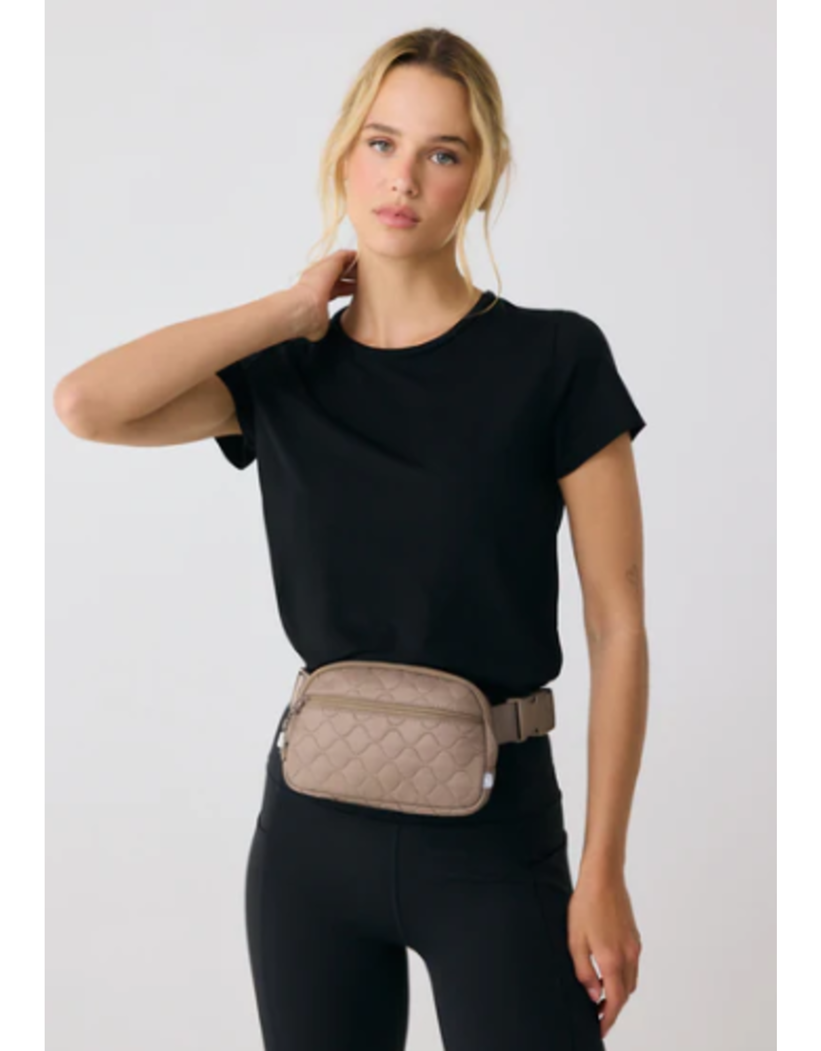 LOLË LAW0901 JAMIE QUILTED BAG