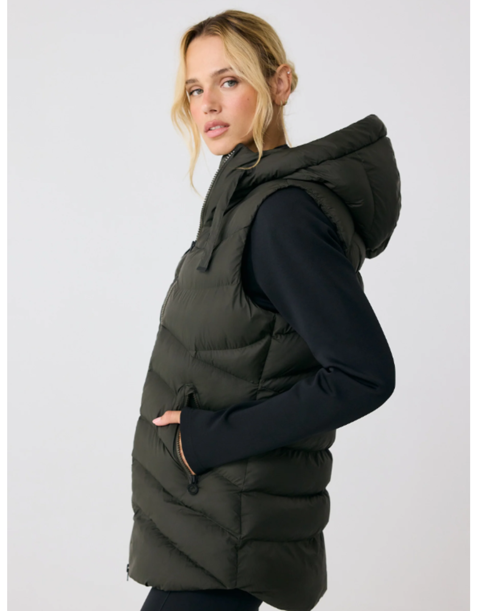 LOLË LUW0879 TRANSITION VEST
