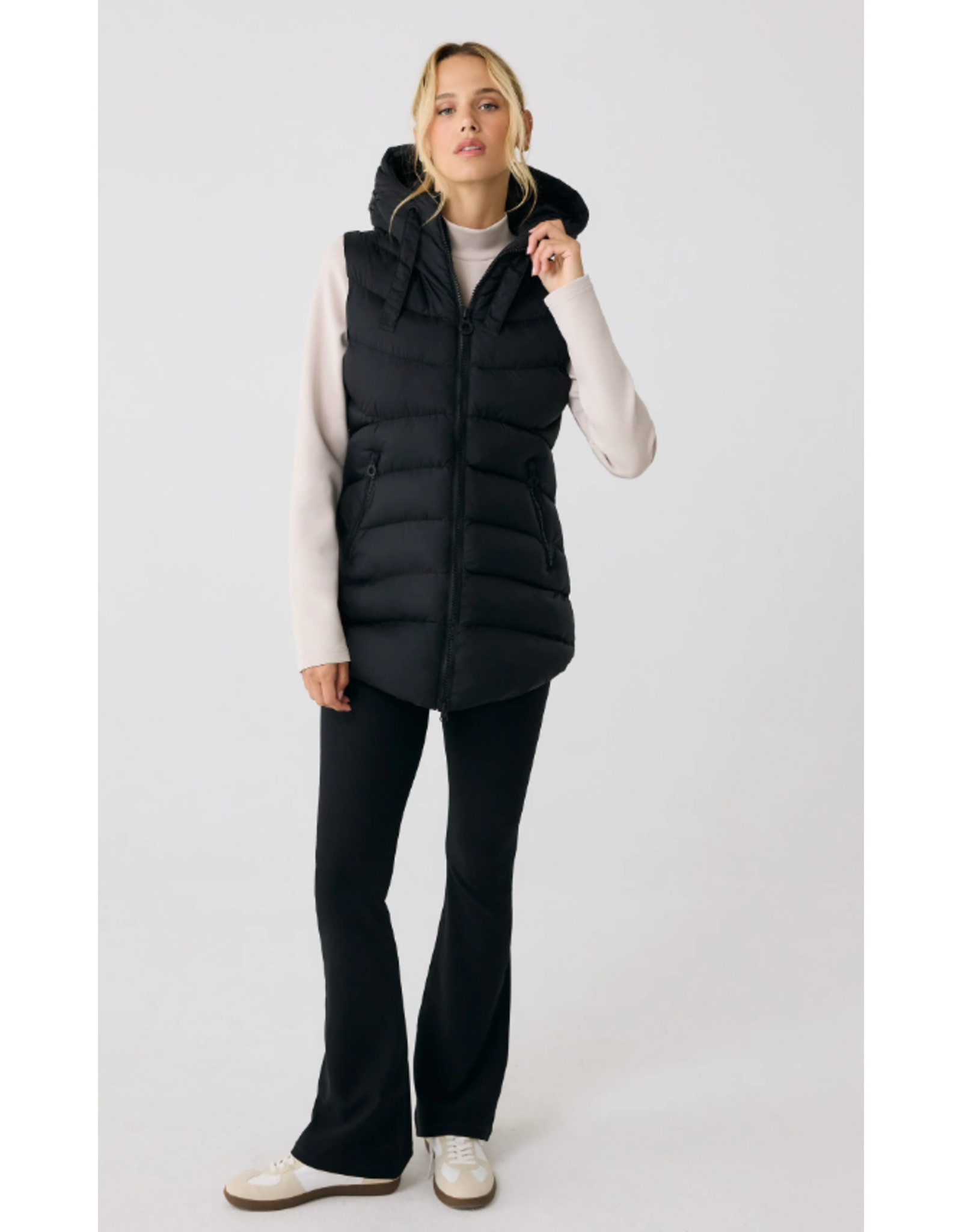 LOLË LUW0879 TRANSITION VEST