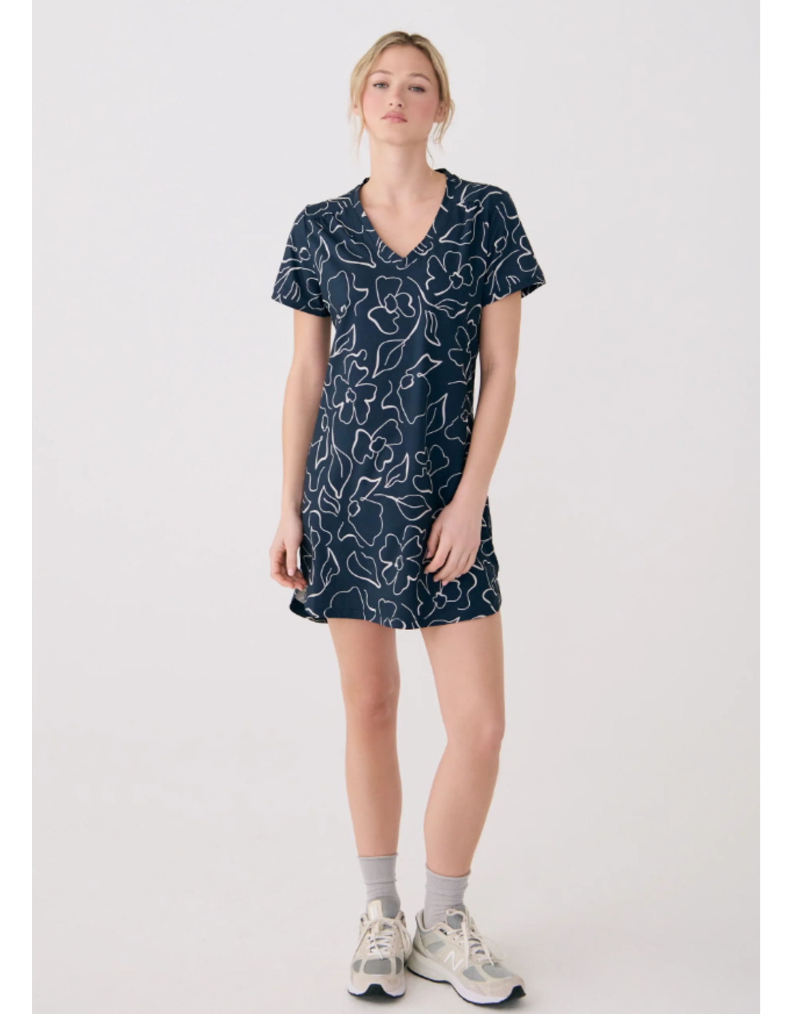 LOLË LSW4618 OLIVIE V ROBE