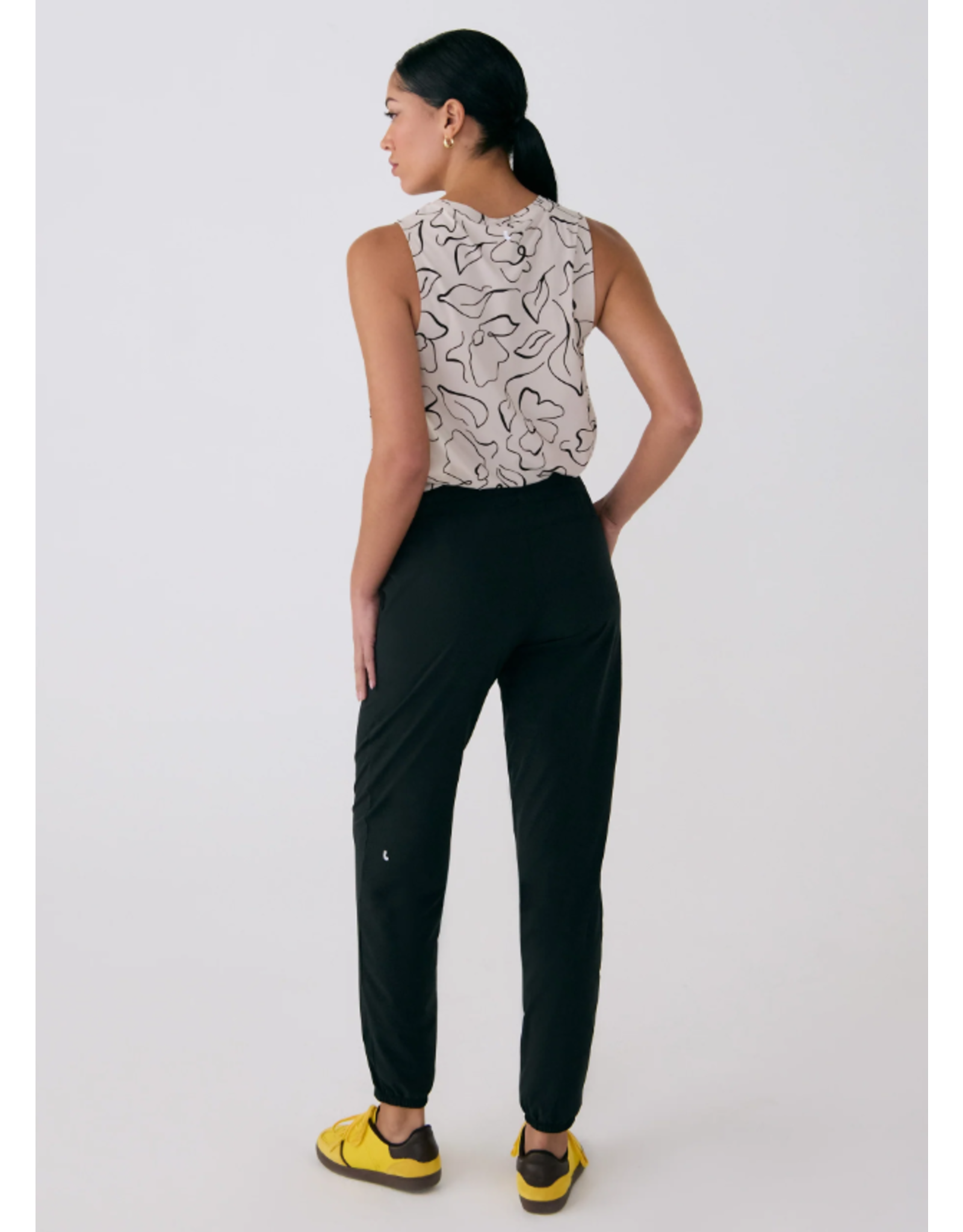 LOLË LSW4603 OLIVIE JOGGER