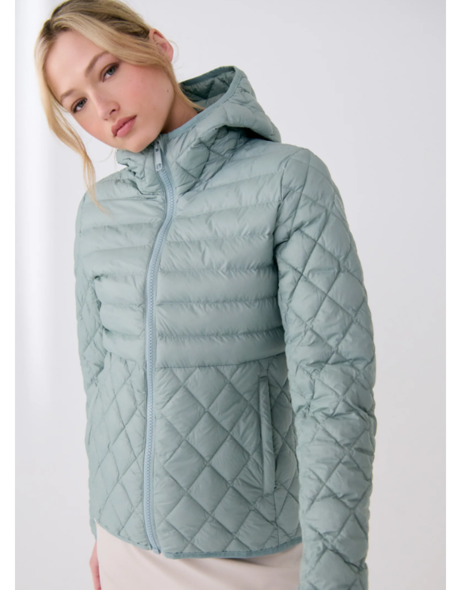 LOLË LUW0883 THE BASE MANTEAU ISOLÉ