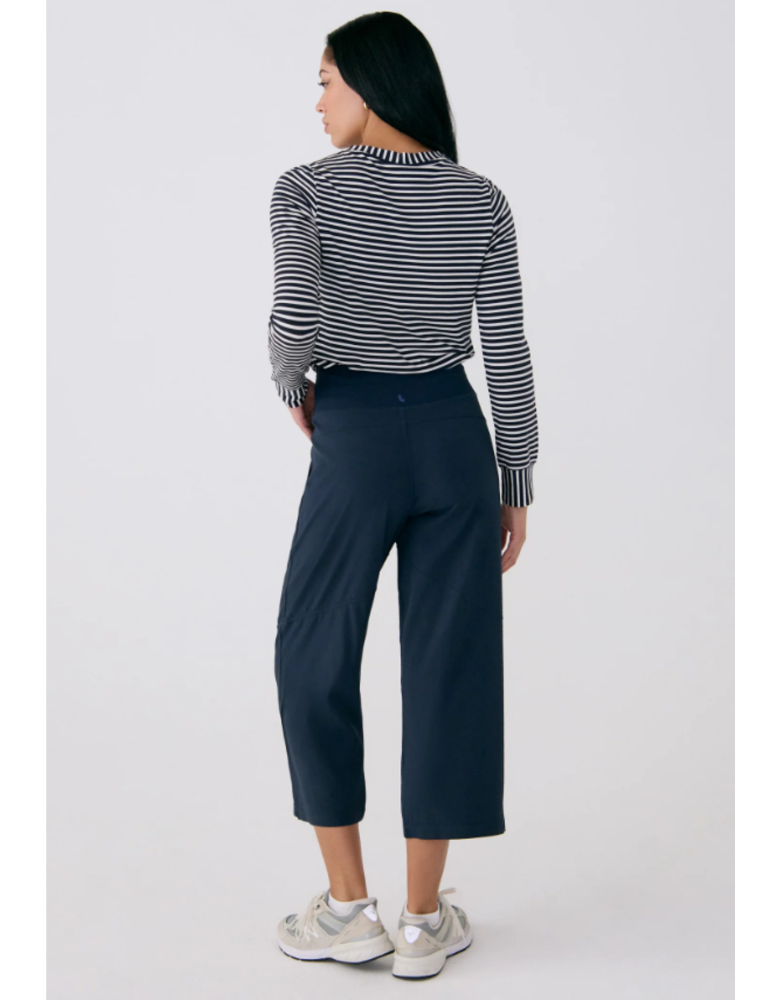 LOLË LSW4292 MOMENTUM CROP