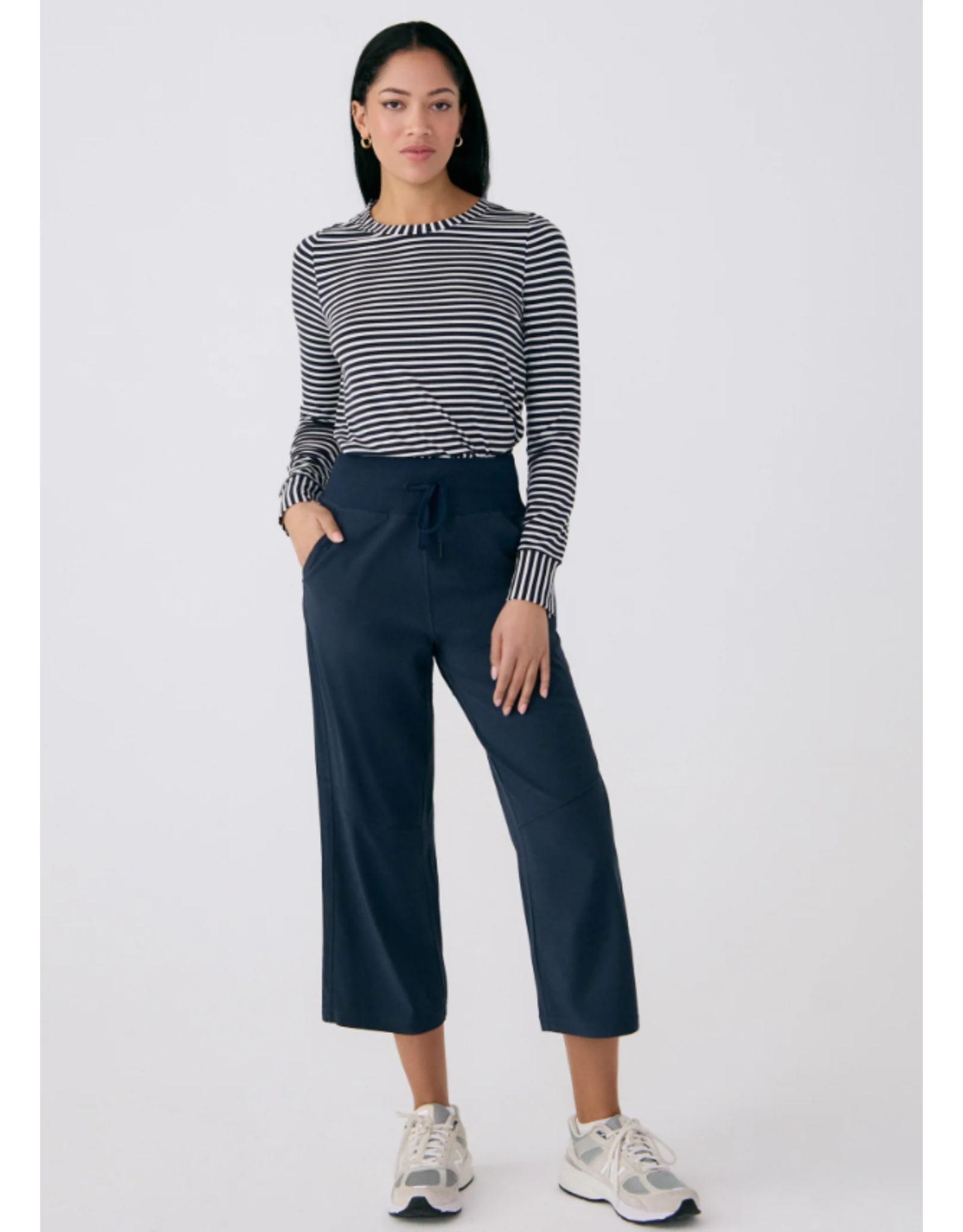 LOLË LSW4292 MOMENTUM CROP