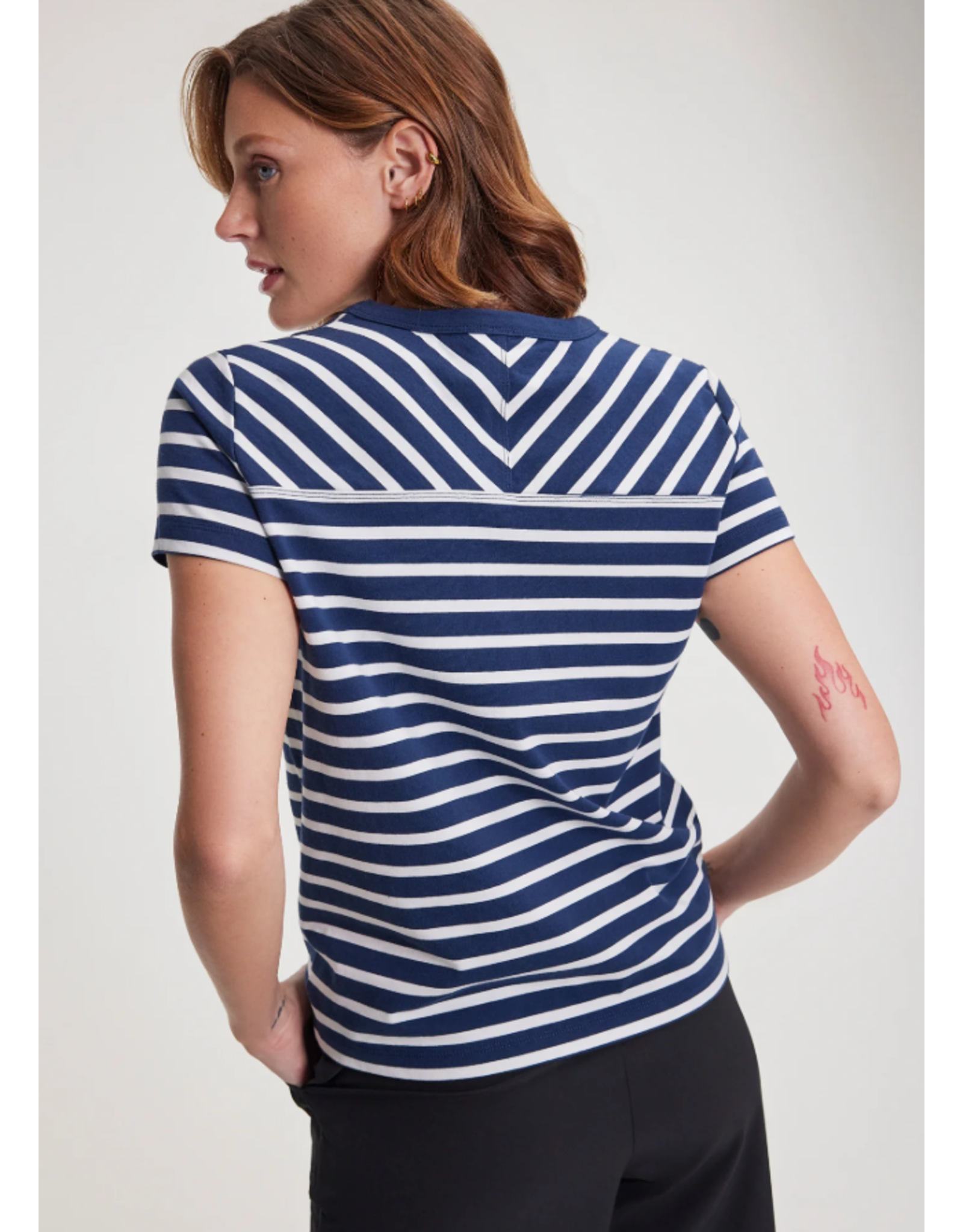 FIG INB39100-O NEWPORT MANCHE COURTE