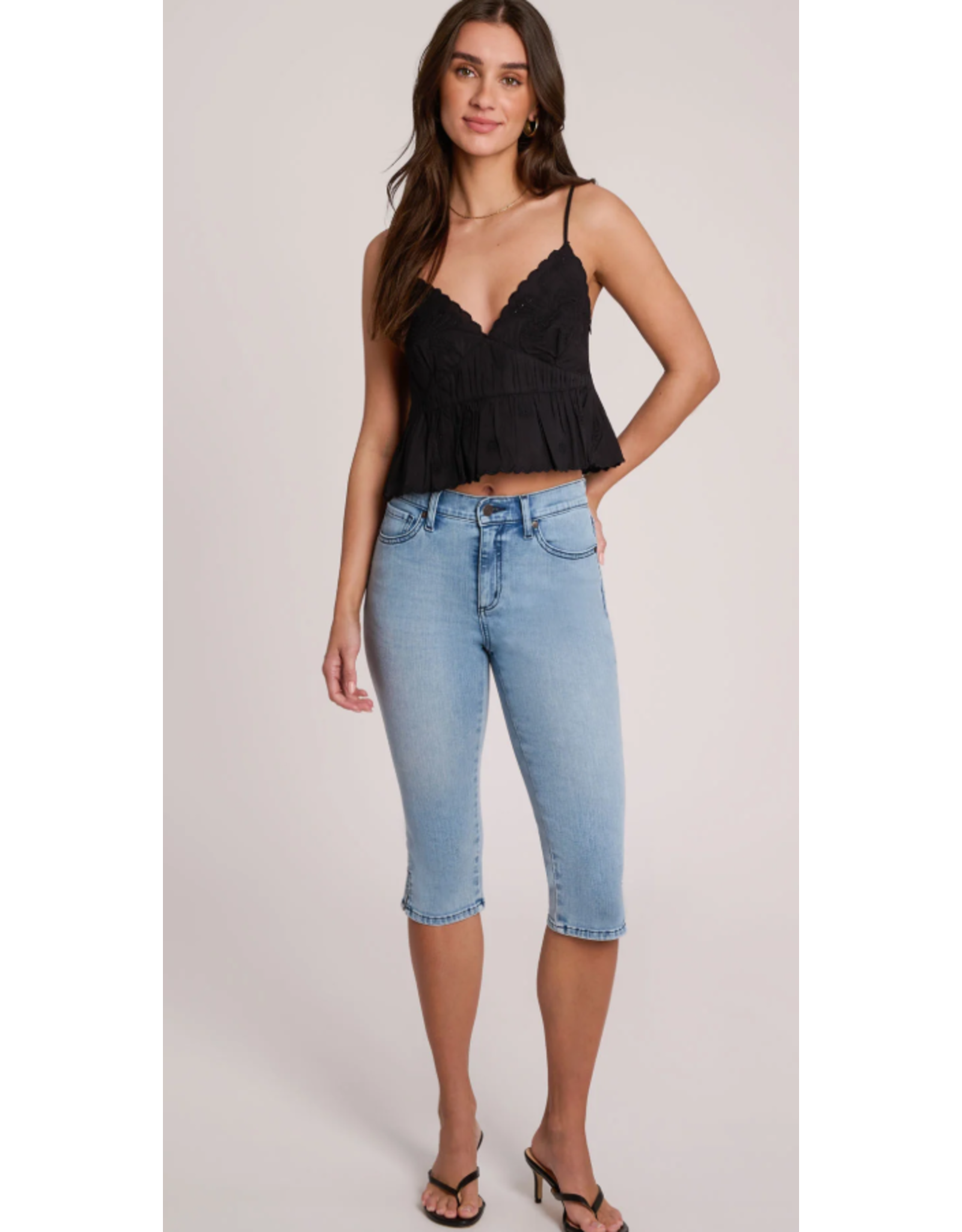 YOGA JEANS 2726 Capri skinny 17 po taille regulière