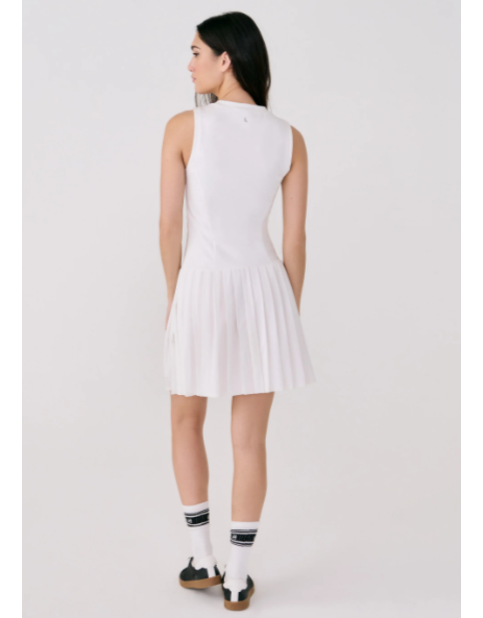 LOLË LSW4591 GAME ROBE SANS MANCHE