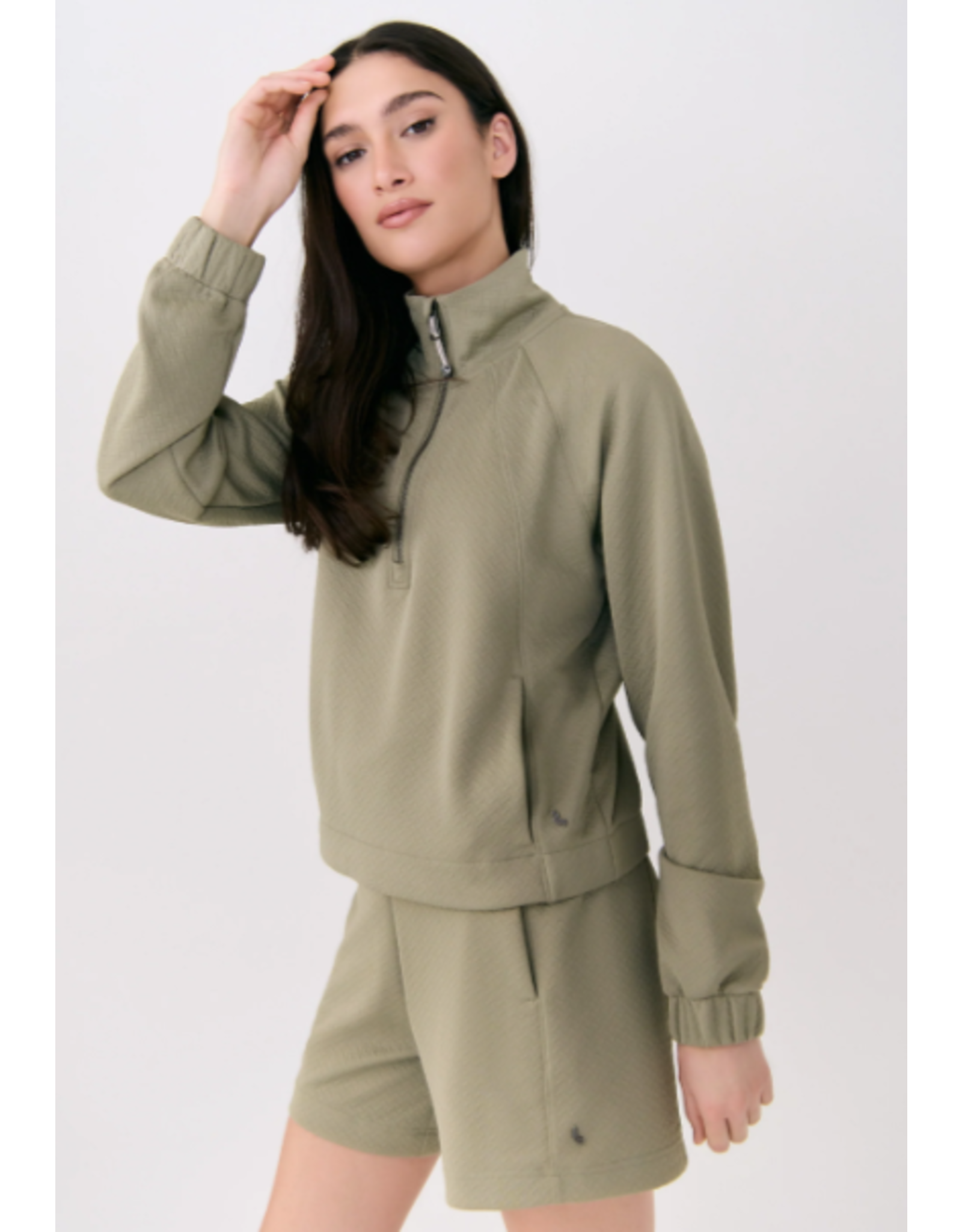 LOLË LSW4594 CITY HALF ZIP TOP