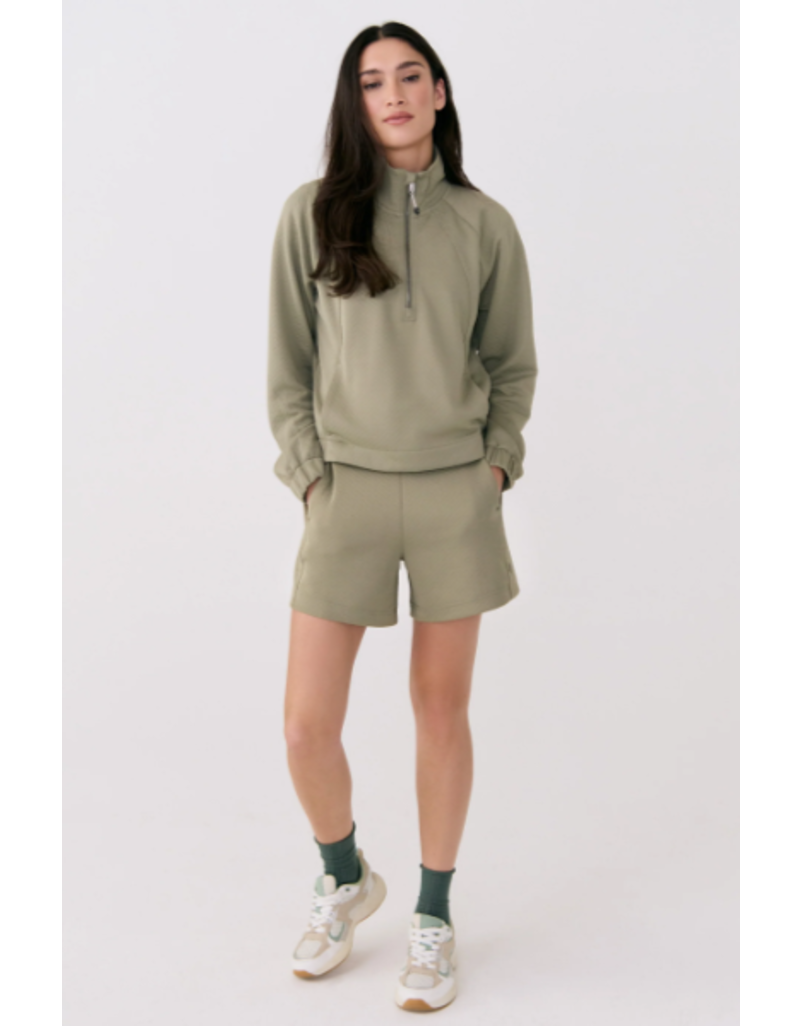 LOLË LSW4594 CITY HALF ZIP TOP