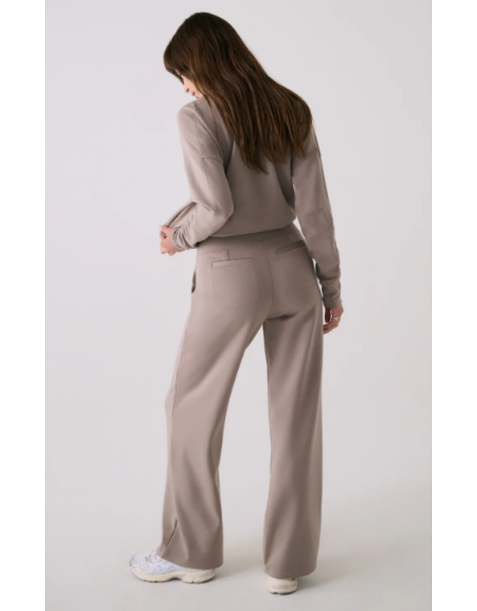 LOLË LSW4654 FLOW  JAMBE ÉVASÉE