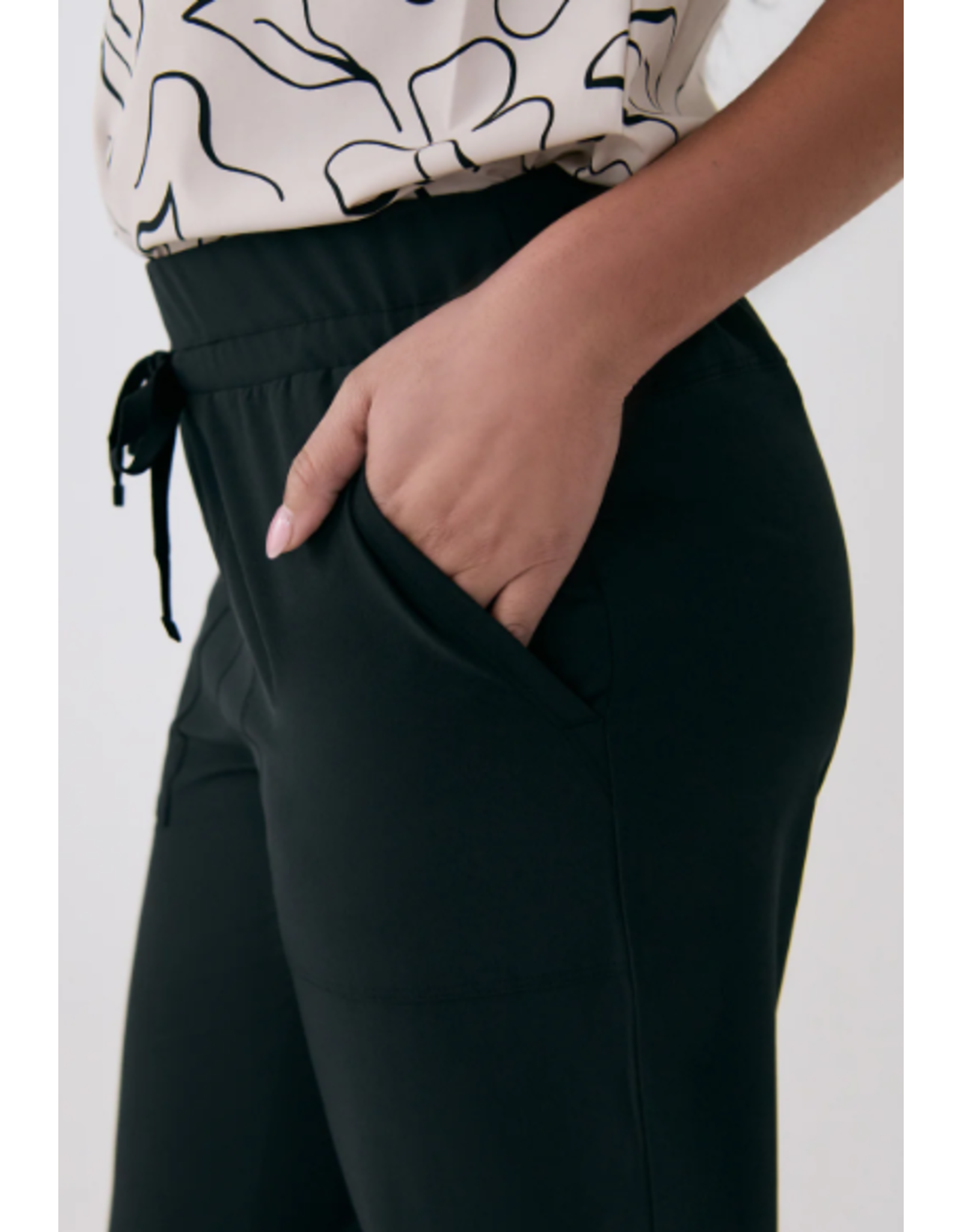 LOLË LSW4675 OLIVIE JOGGER