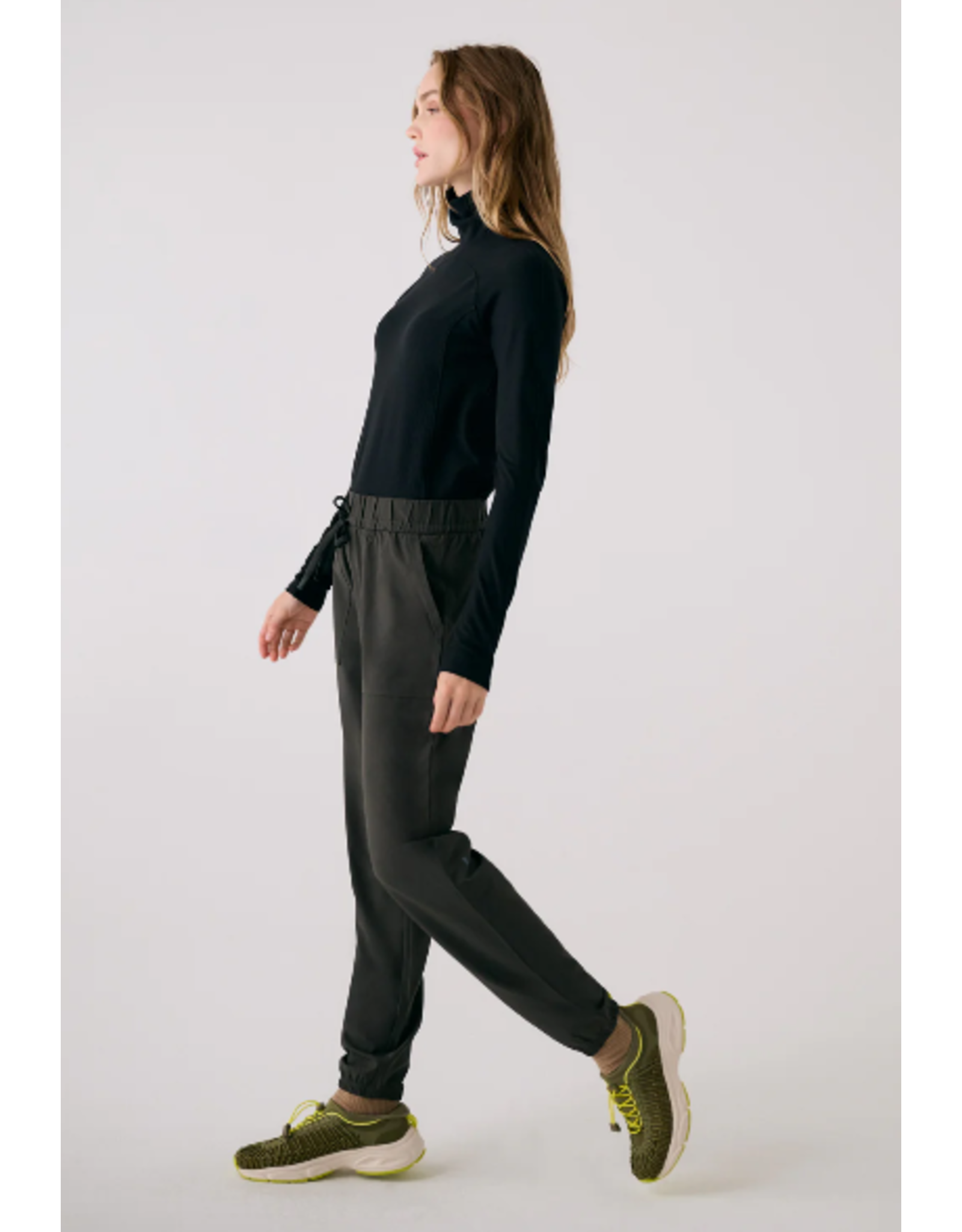 LOLË LSW4675 OLIVIE JOGGER