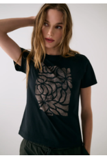 LOLË LSW4666 LAURIER LOGO T-SHIRT