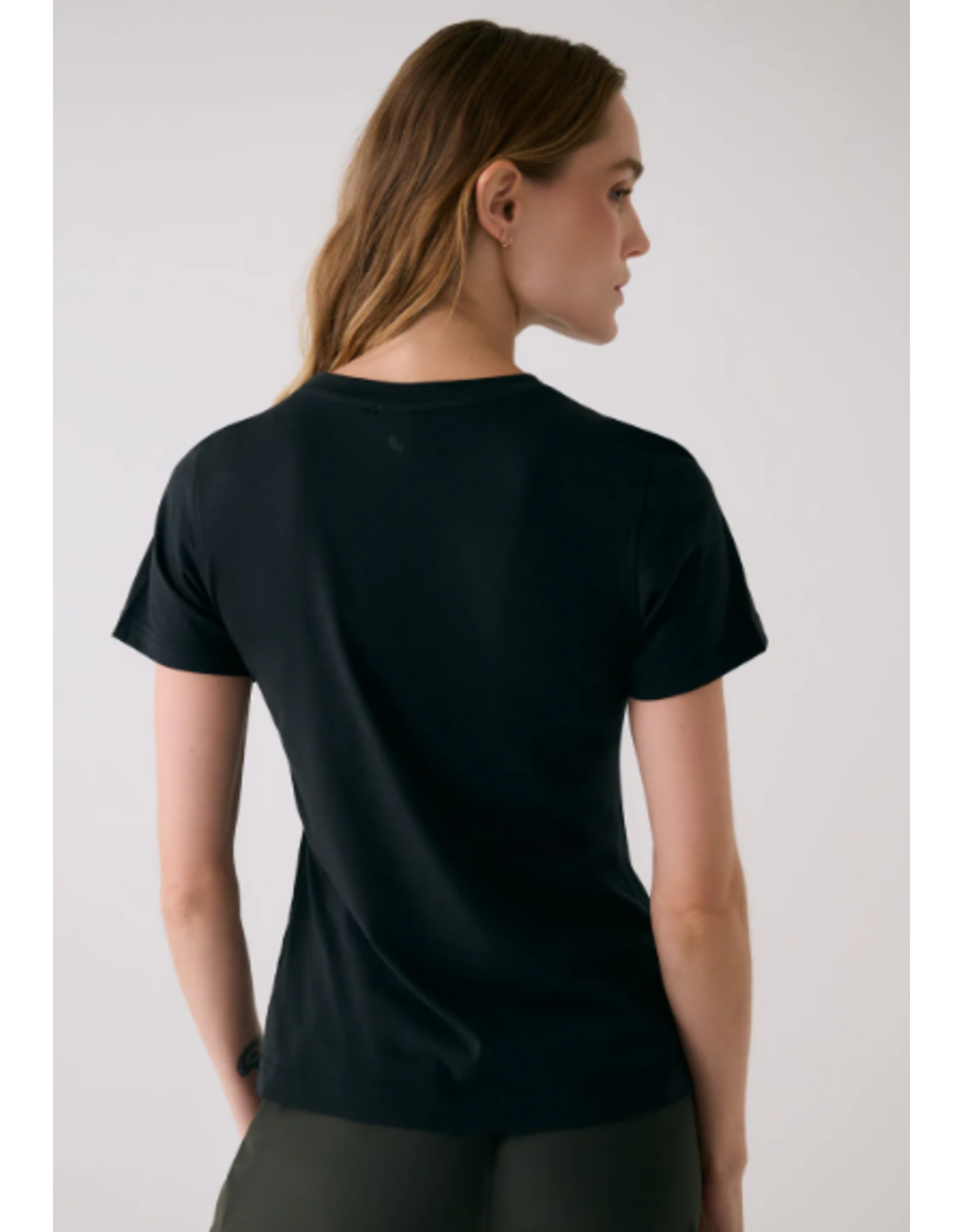 LOLË LSW4666 LAURIER LOGO T-SHIRT