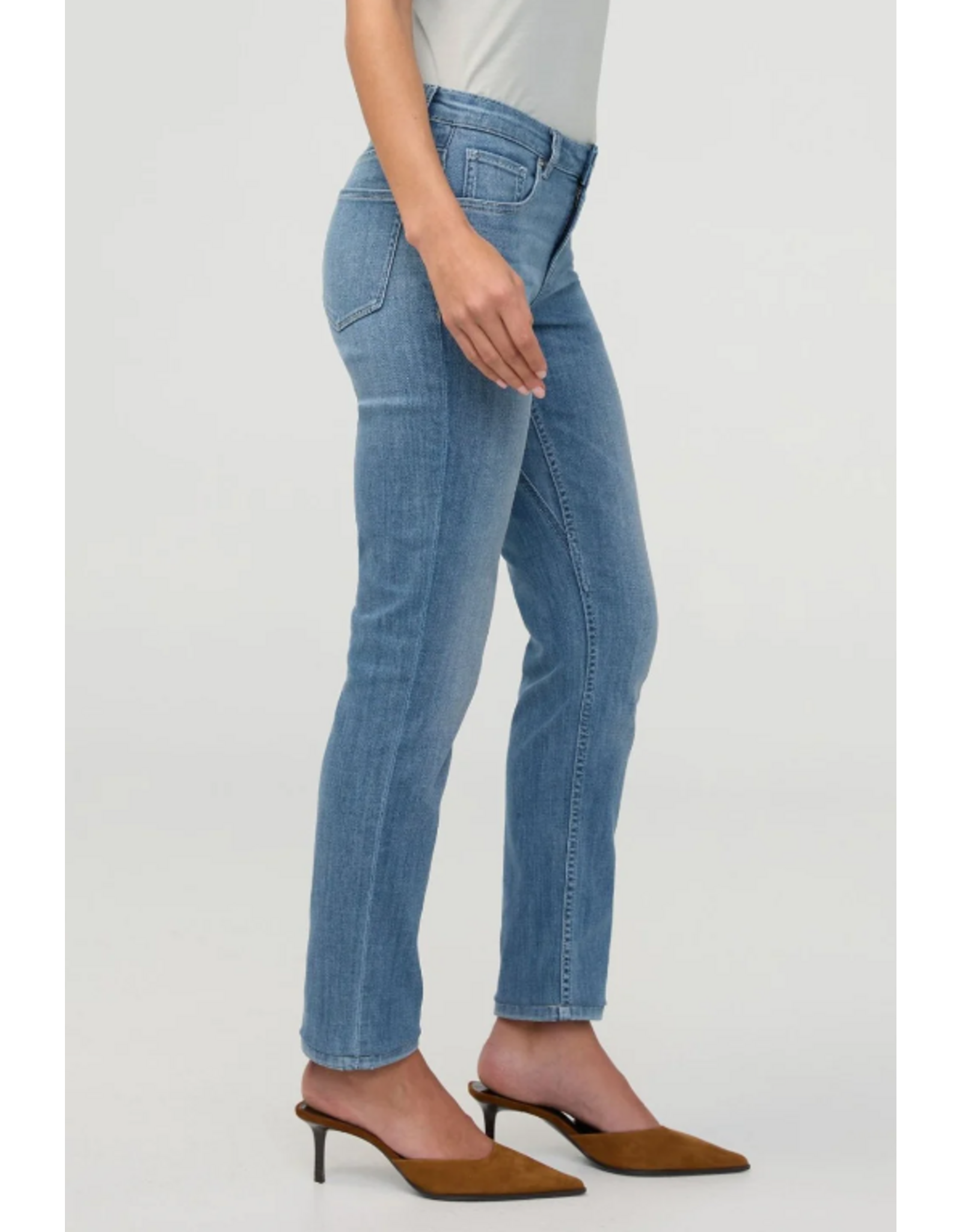 DUER WFLR5281 Performance Denim Girlfriend Jean